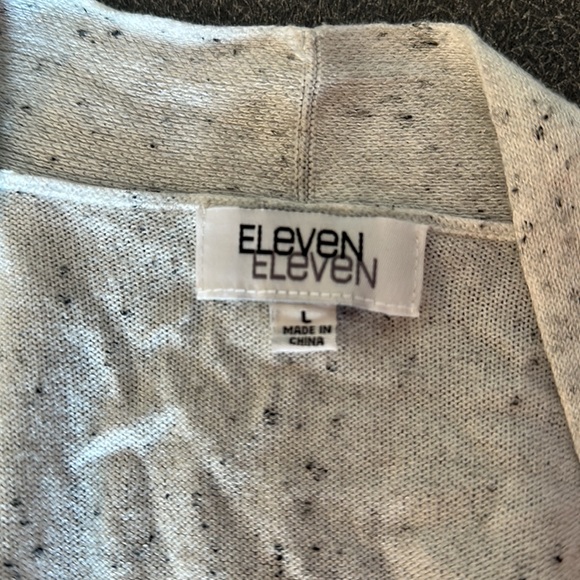 Women’s Eleven Eleven cardigan; size large - Picture 6 of 8